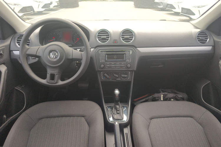 大众 捷达 2015款 1.6L 自动舒适型中控内饰12