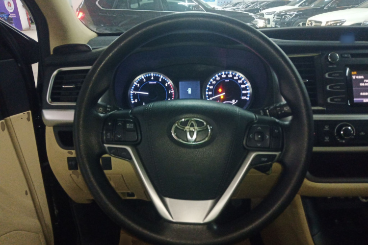 丰田 汉兰达 2018款 2.0T 四驱精英版 7座 国VI中控内饰13