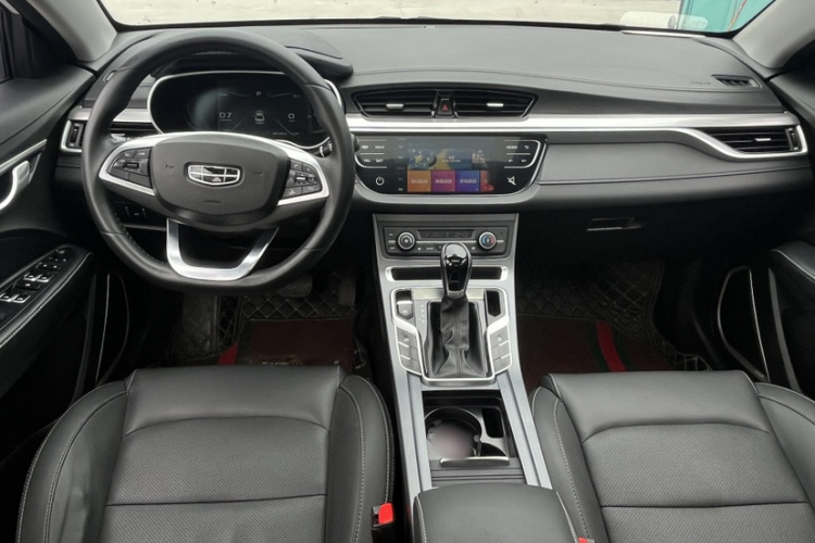 吉利汽车 帝豪 2020款 1.5L CVT向上版中控内饰7005