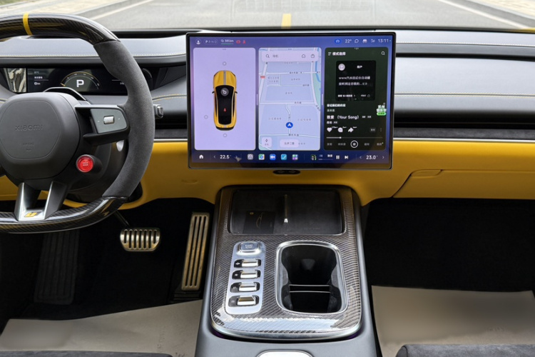 小米汽车 小米SU7 Ultra 2025款 Ultra中控内饰7001