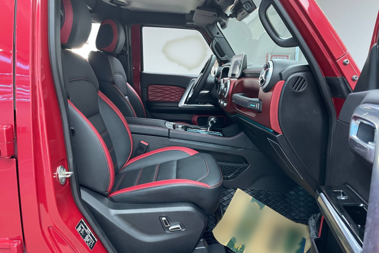 北京BJ40 2019款 2.3T 自动四驱城市猎人版旗舰型 国VI中控内饰7011