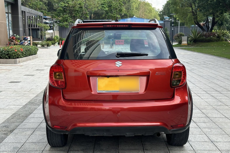 铃木 天语 SX4 2013款 1.6L 自动酷锐型车身外观6004