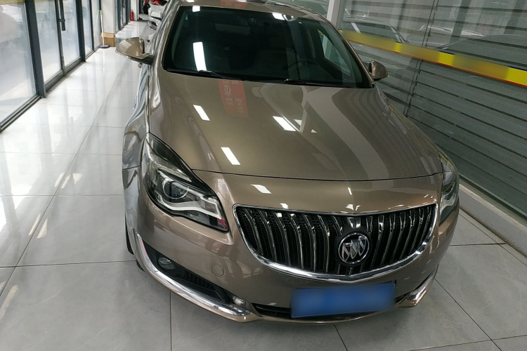 别克 君威 2015款 2.0L 领先时尚型车身外观2