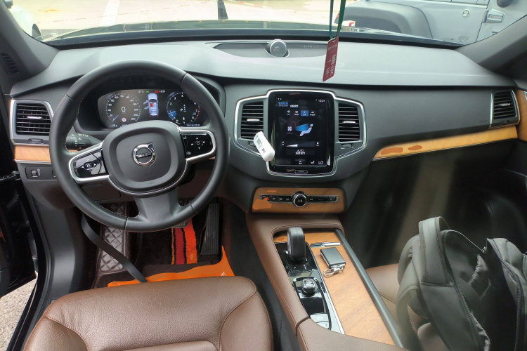 沃尔沃XC90 2022款 B5 智行豪华版 5座中控内饰7002