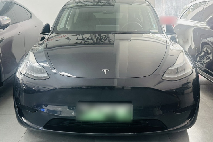 特斯拉 Model Y 2024款 后轮驱动版车身外观1