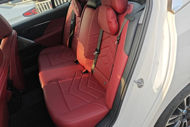 宝马5系 2024款 525Li M运动套装中控内饰21