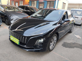 红旗E-QM5 2022款 431km 充电乐享版