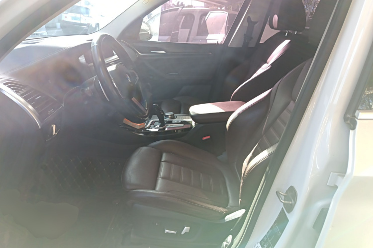 宝马X3 2020款  xDrive28i M运动套装中控内饰19