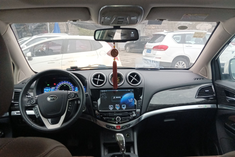 比亚迪S7 2016款 2.0T 自动尊贵型Plus中控内饰7002