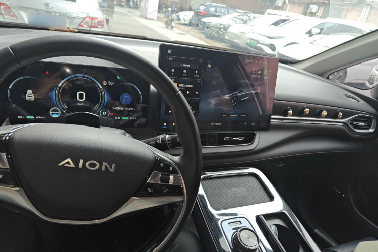 埃安 AION V 2021款 Plus 80 智享科技版 三元锂中控内饰7002