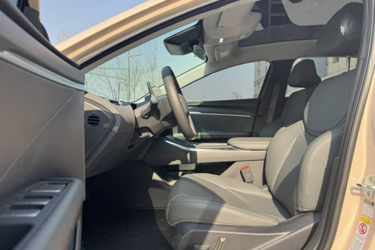 小鹏MONA M03 2024款 620 超长续航中控内饰7003