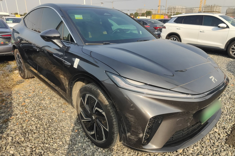 飞凡汽车 飞凡R7 2023款 后驱屏霸版车身外观3