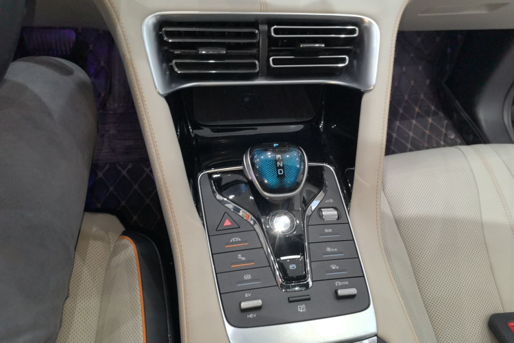 比亚迪 宋Pro新能源 2022款 DM-i 110km 旗舰型Pro局部细节18