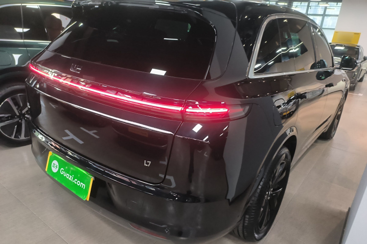 理想汽车 理想L7 2023款 Air车身外观7