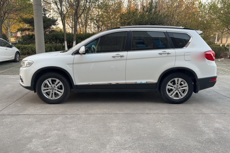 哈弗H6 2013款 运动版 1.5T 手动两驱精英型车身外观6004