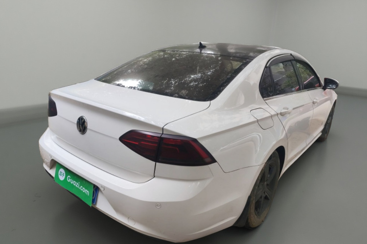 大众 凌渡 2015款 230TSI 手动风尚版车身外观7