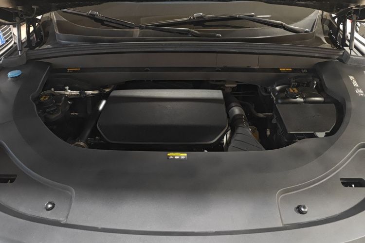 理想汽车 理想L7 2023款 Max机舱底盘24