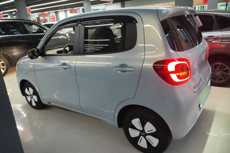 五菱汽车 宏光MINIEV 2025款 四门版 臻享款车身外观6003