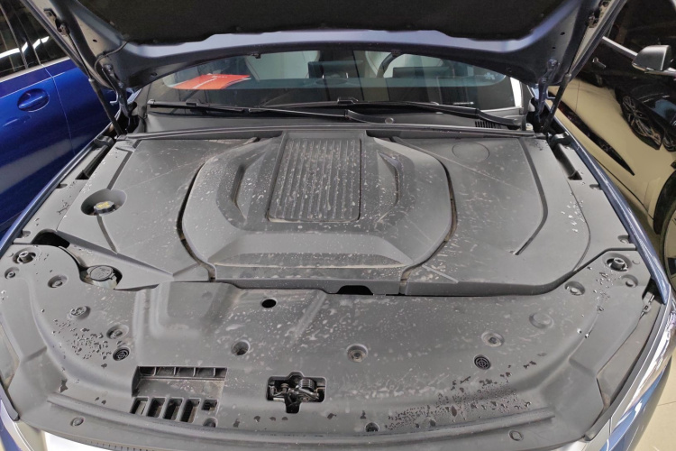 比亚迪 秦PLUS 2024款 荣耀版 EV 510KM超越型机舱底盘24