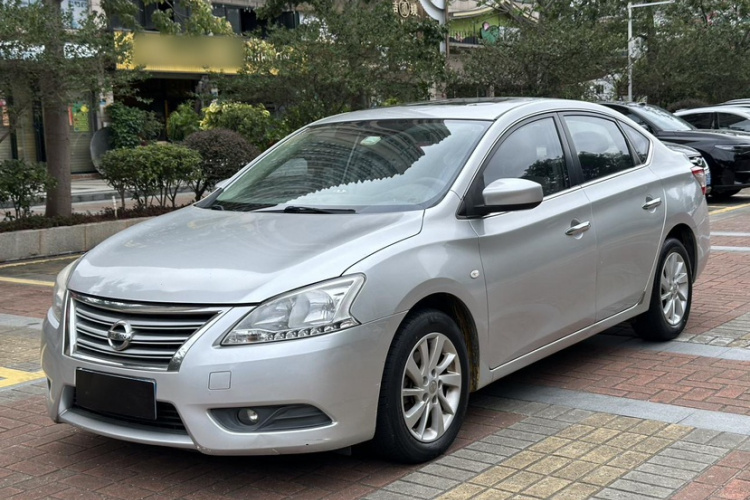 日产 轩逸 2012款 1.6XL CVT豪华版车身外观6003