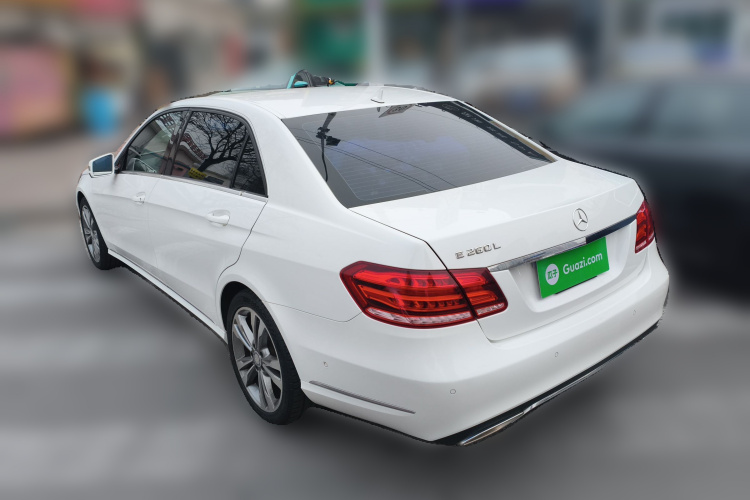 奔驰E级 2015款 E 180 L 运动型车身外观6003