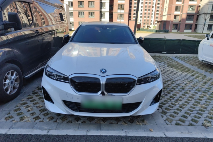 宝马i3 2022款 eDrive 35 L车身外观6003