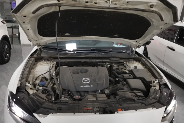 马自达CX-4 2020款 2.0L 自动两驱蓝天探索版机舱底盘24