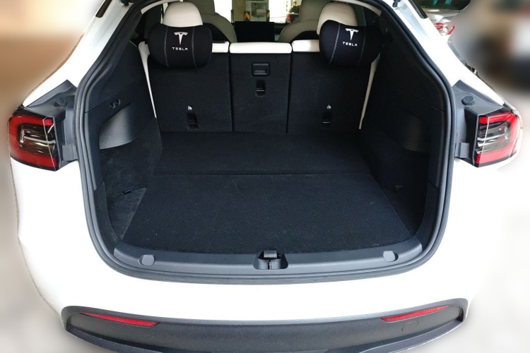 特斯拉 Model Y 2022款 长续航全轮驱动版局部细节23