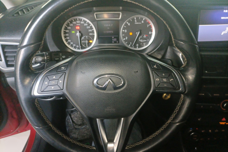 英菲尼迪QX30 2017款 1.6T 两驱运动版中控内饰13