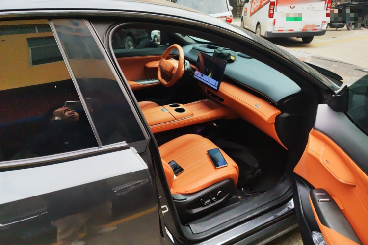 深蓝汽车 深蓝S07 2024款 215Max 乾崑智驾ADS SE增程版局部细节9005