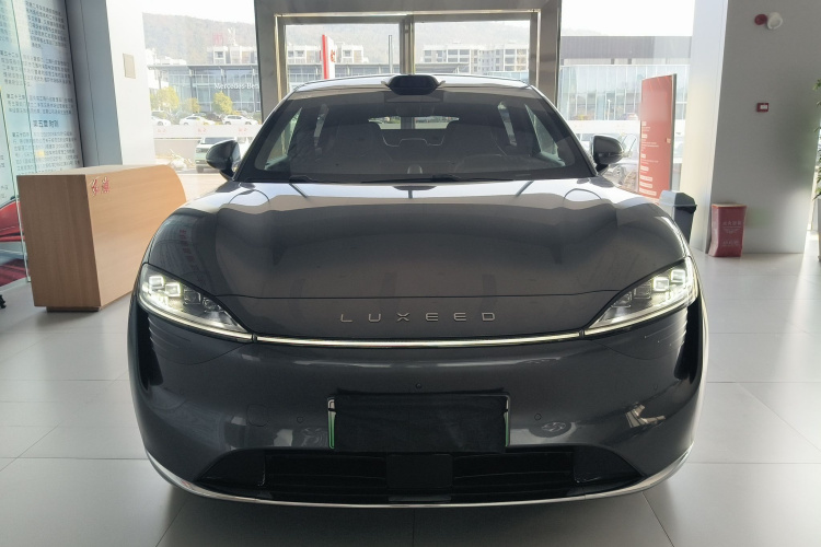 鸿蒙智行 智界R7 2025款 增程 251km Max车身外观6001