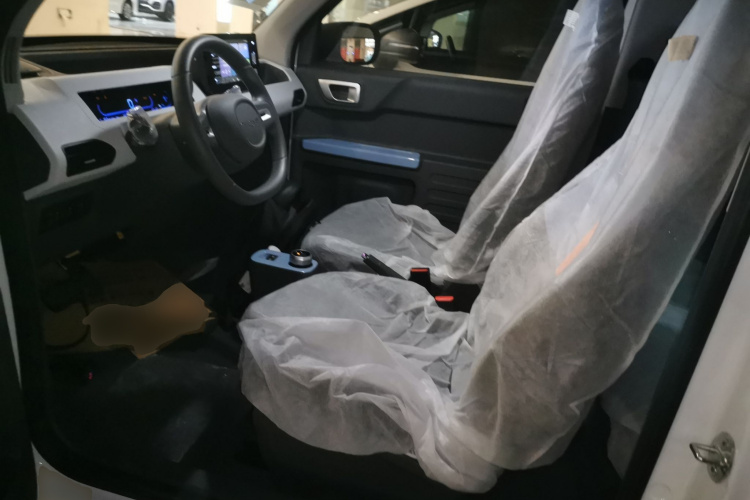 吉利银河 2024款 熊猫mini 200km 耐力熊中控内饰19