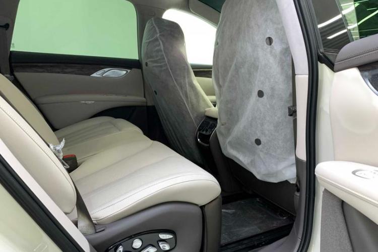 智己汽车 智己LS7 2024款 90kWh Max Elite后驱版中控内饰7007