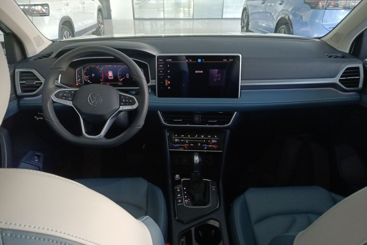 大众 途岳 2024款 300TSI 两驱月尊版中控内饰12