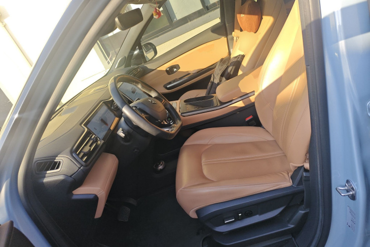 蔚来ES6 2020款 420KM 运动版中控内饰19