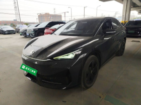 大众 ID.UNYX 与众 2024款 Pro 长续航版