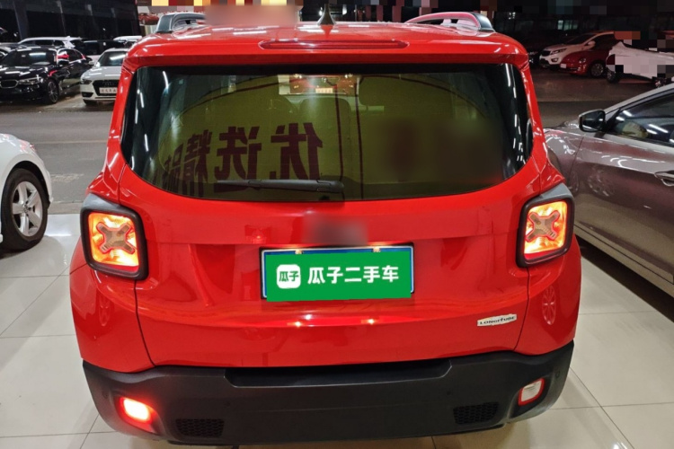 Jeep 自由侠 2017款 180T 自动高能版车身外观6