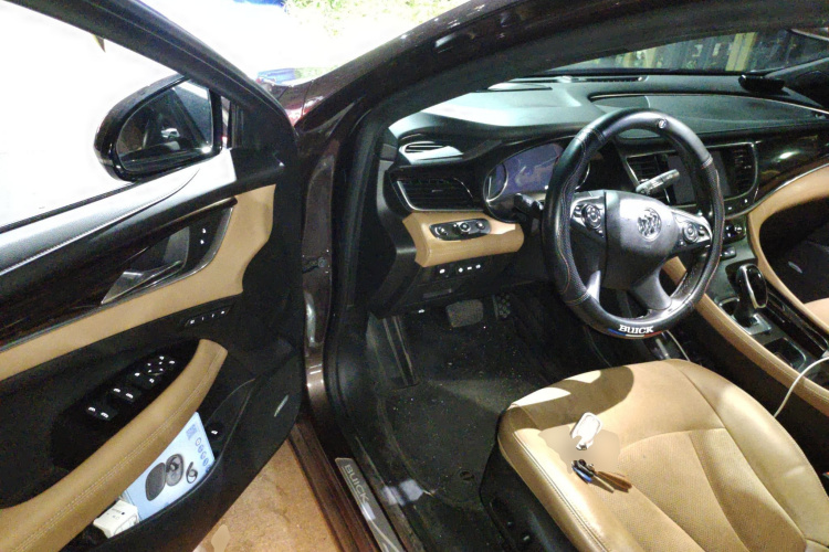 别克 君越 2016款 28T 豪华型中控内饰20