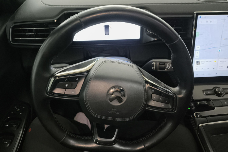 蔚来ES6 2020款 420KM 运动版中控内饰13