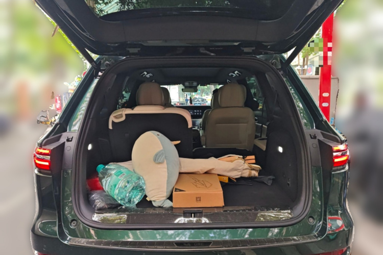 理想汽车 理想ONE 2021款 增程6座版中控内饰23