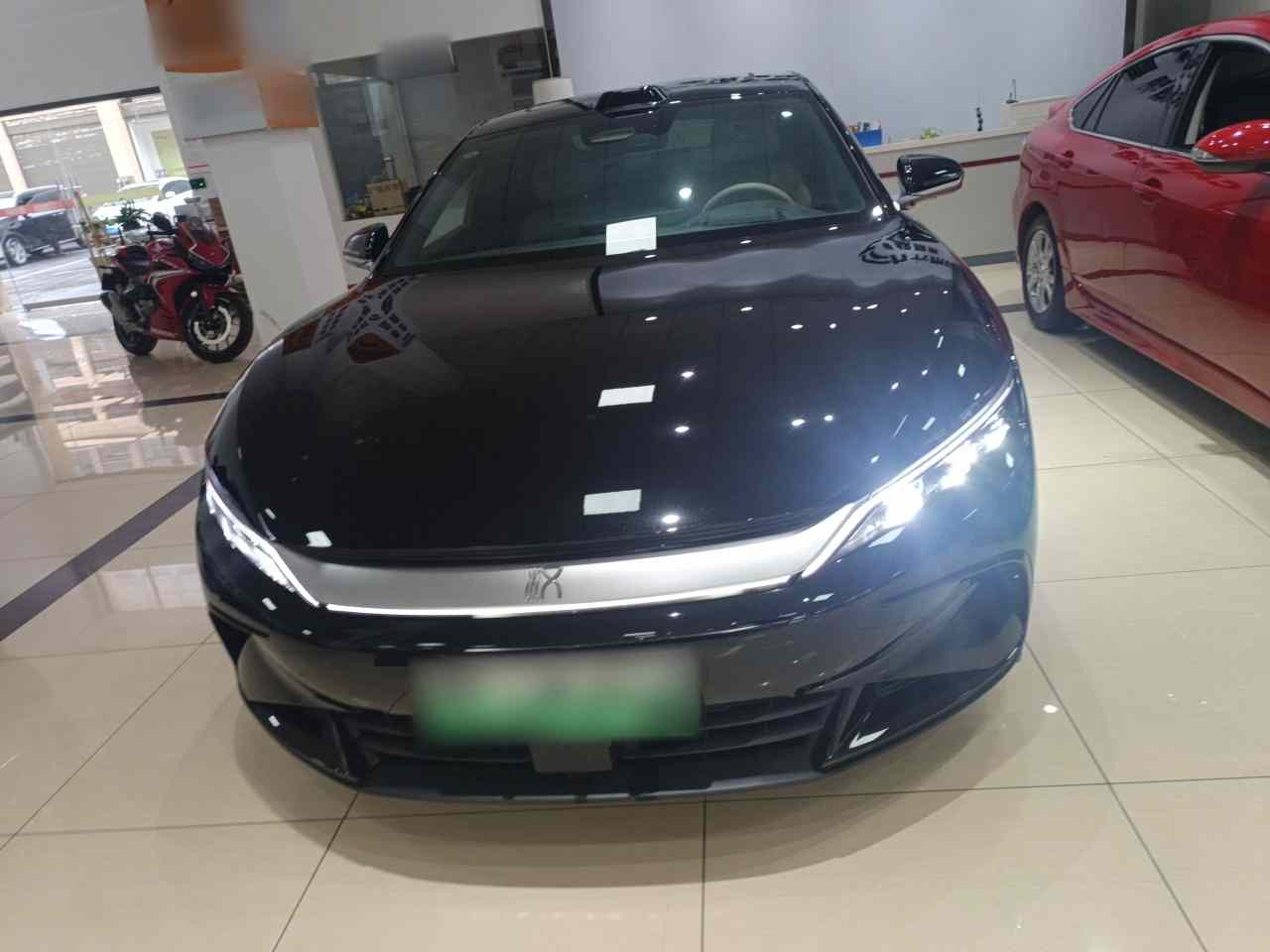 比亚迪 汉 2025款 DM-i 125KM激光雷达智驾型(1)