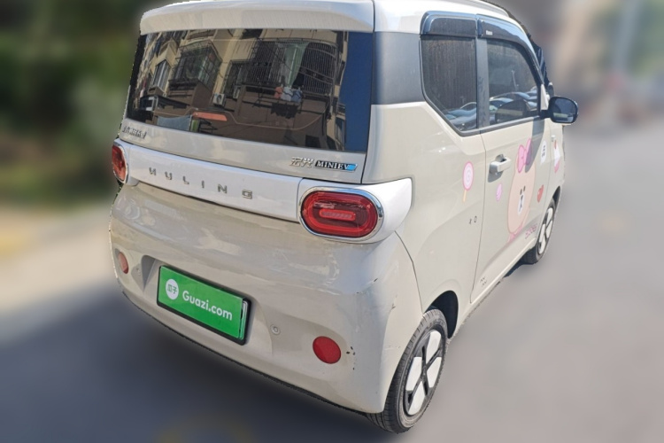 五菱汽车 宏光MINIEV 2024款 第三代 215km 进阶版车身外观6005