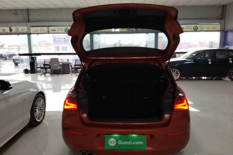 宝马1系(进口) 2016款 120i 领先型局部细节23