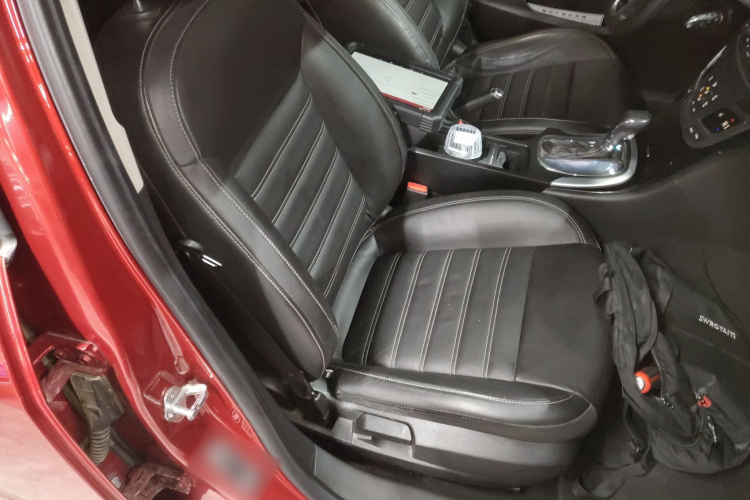 别克 君威 2014款 1.6T 时尚技术型局部细节41