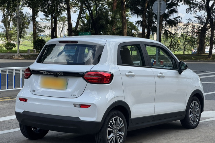 零跑汽车 零跑T03 2024款 310舒享版车身外观6003