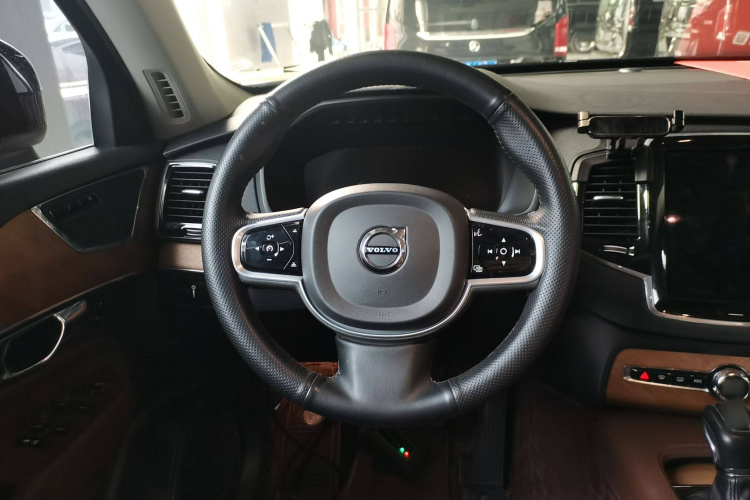沃尔沃XC90 2020款 改款 T6 智逸豪华版 7座中控内饰13