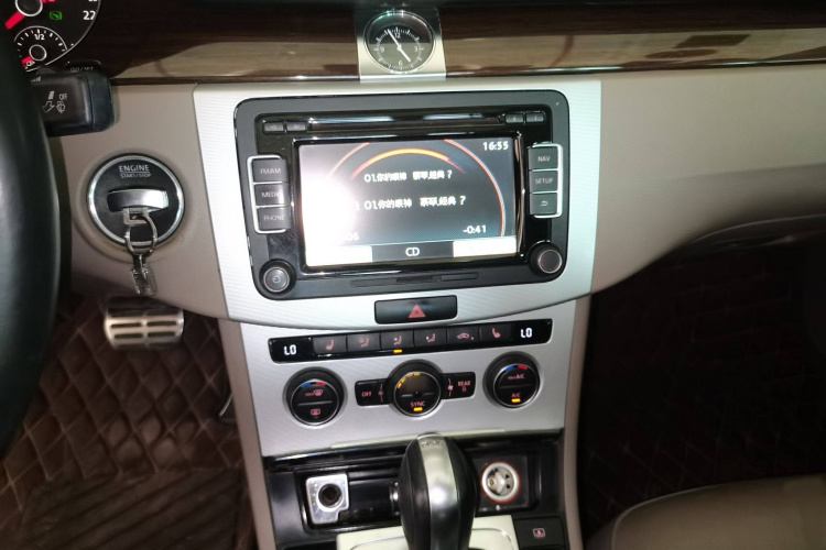 大众 迈腾 2015款 1.8TSI 尊贵型局部细节16