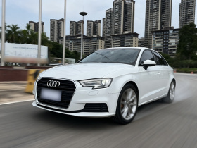 奥迪A3 2018款 30周年年型 Sportback 35 TFSI 进取型