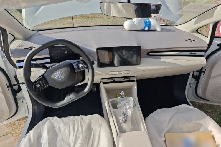 名爵 MG4 EV 2026款 437 随心版中控内饰12