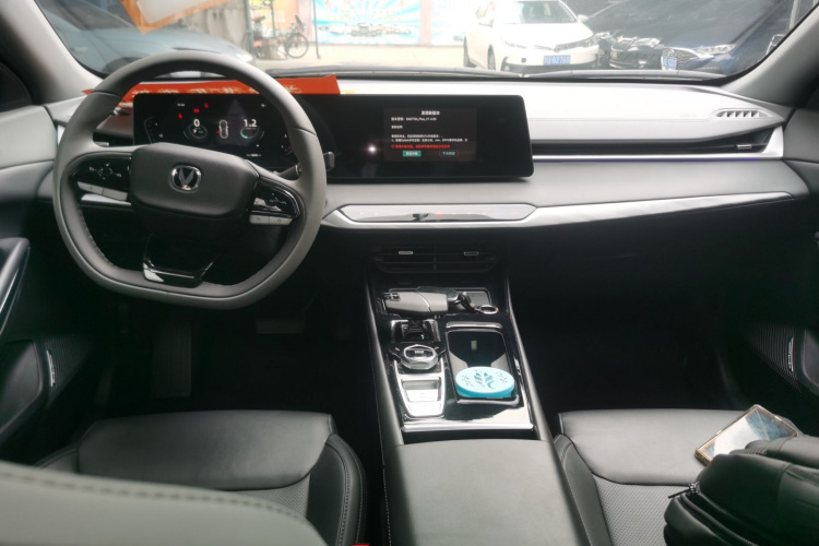 长安 锐程PLUS 2023款 1.5T DCT尊贵型中控内饰12